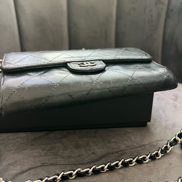 Reserved-CHANEL Matelasse gusseted flap wallet - Picture 10 of 17